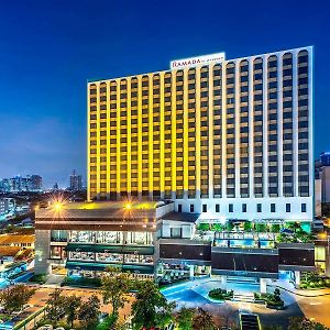 Ramada By Wyndham Bangkok Chaophya Park